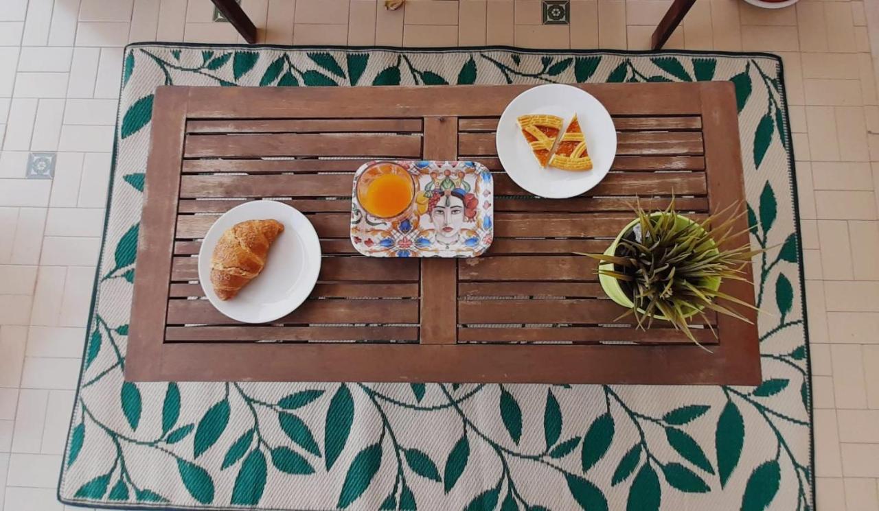 Il Vaso Di Creta Bed & Breakfast Ragusa Bagian luar foto